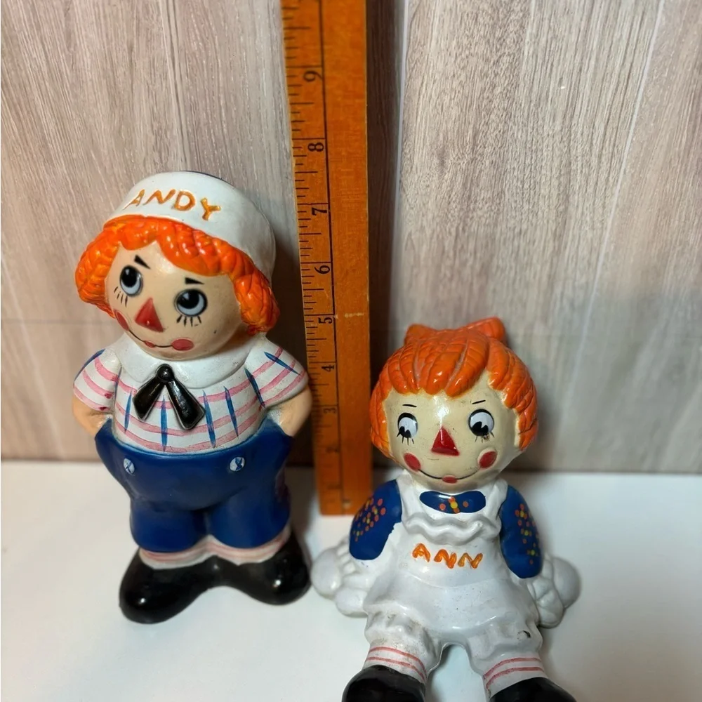 Raggedy Ann charming plastic
